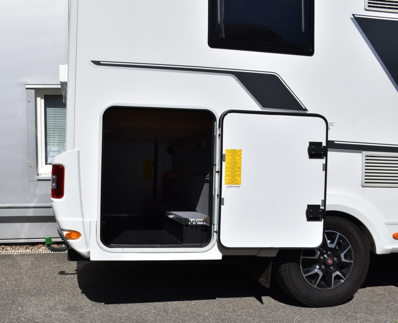 Adria MATRIX 600 SC PLUS 2.3 MJ 160 AUTOMAT