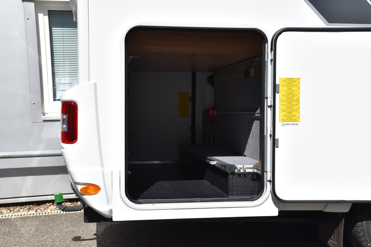 Adria MATRIX 600 SC PLUS 2.3 MJ 160 AUTOMAT