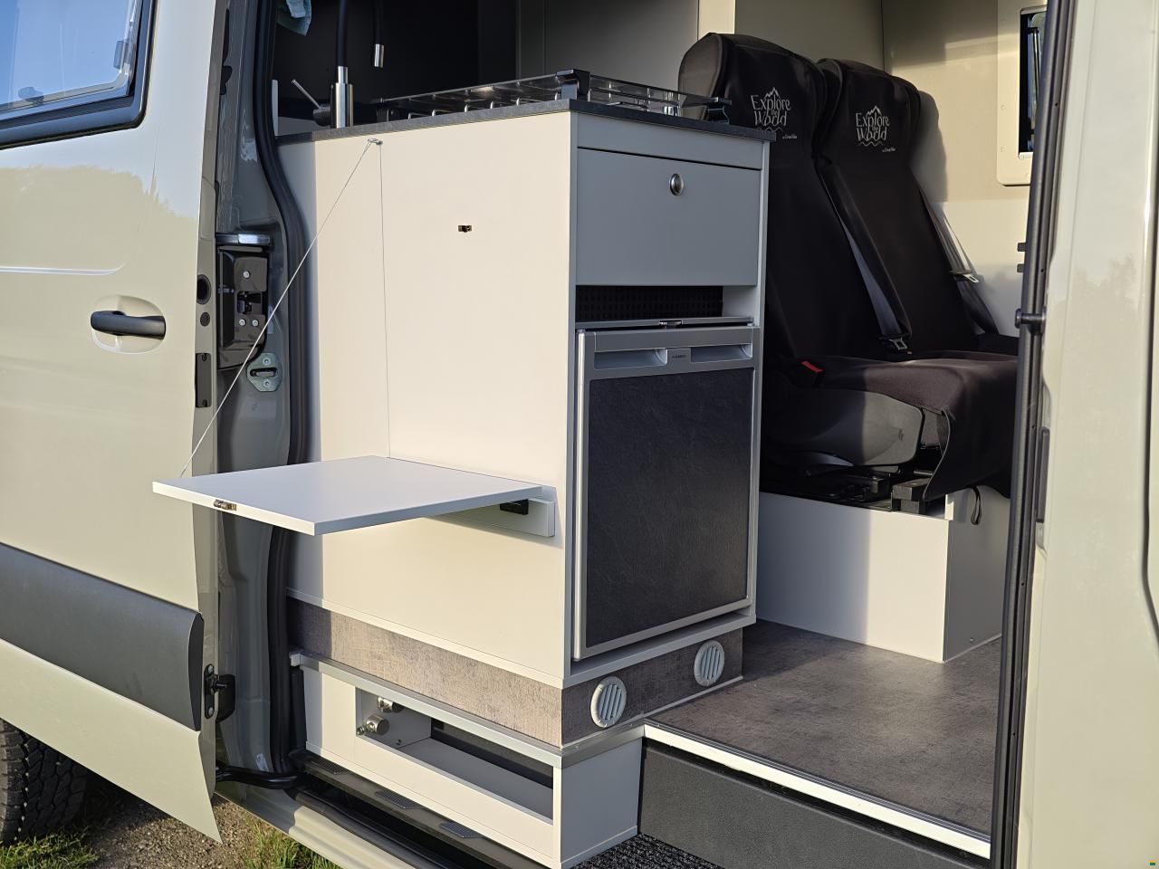 Mercedes Benz CreaVan Sprinter 4x4 Custom