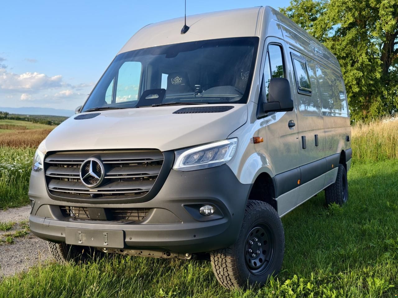 Mercedes Benz CreaVan Sprinter 4x4 Custom