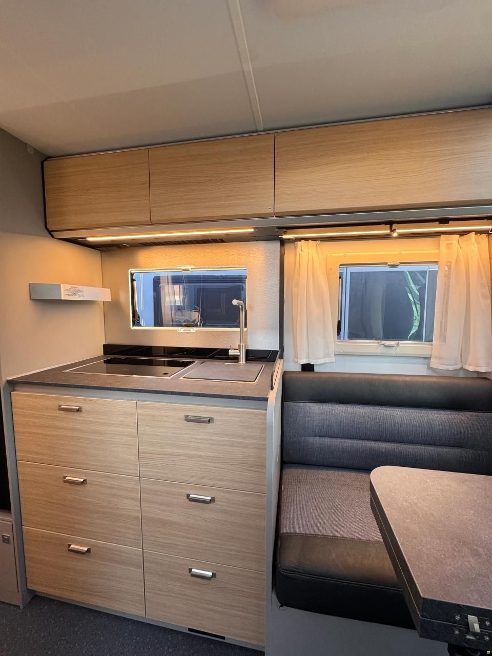 Adria COMPACT SELECT DL