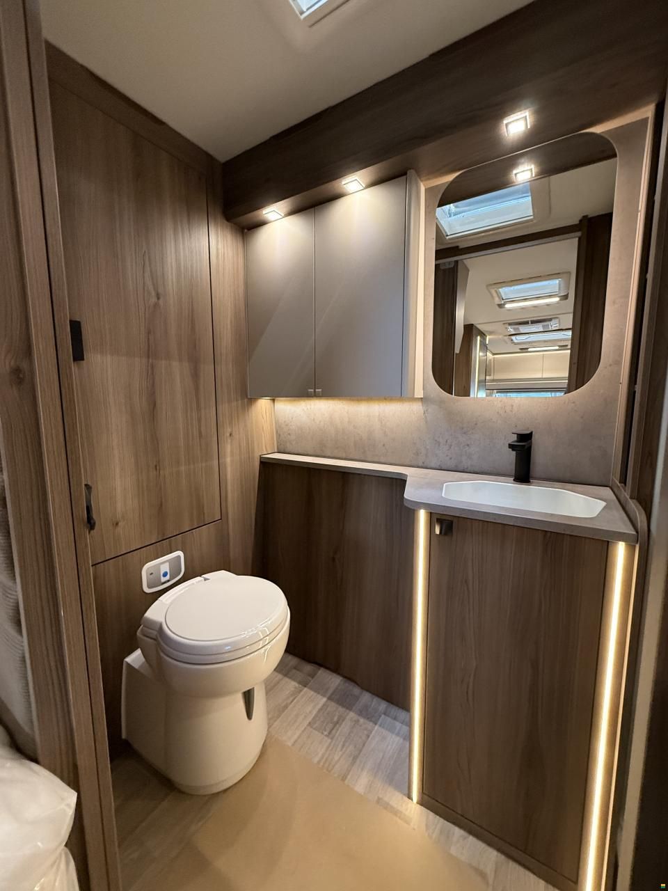 Kabe Royal 630 TDL KS E2