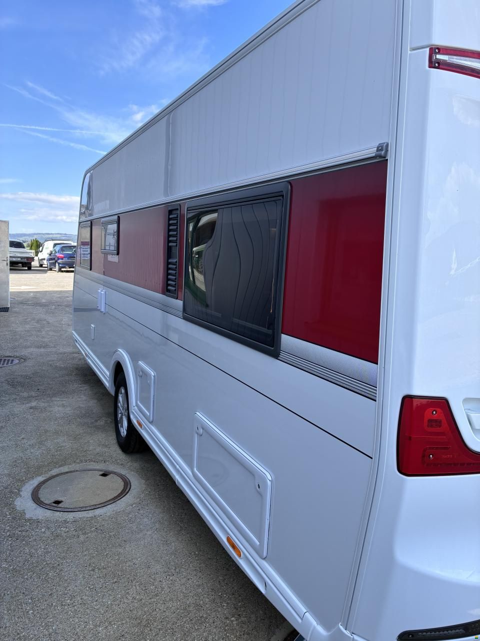 Kabe Royal 560 GLE 2,3m