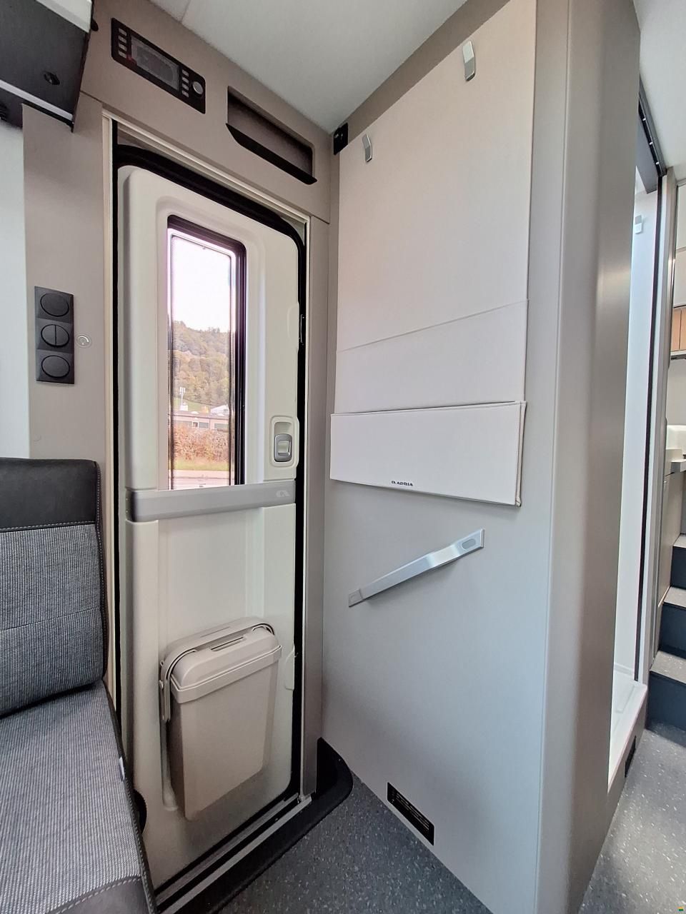 Adria Compact Select DL