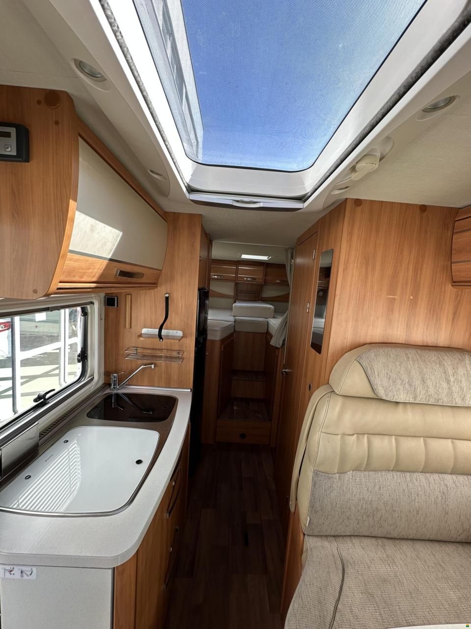 Hymer Exsis-i 588