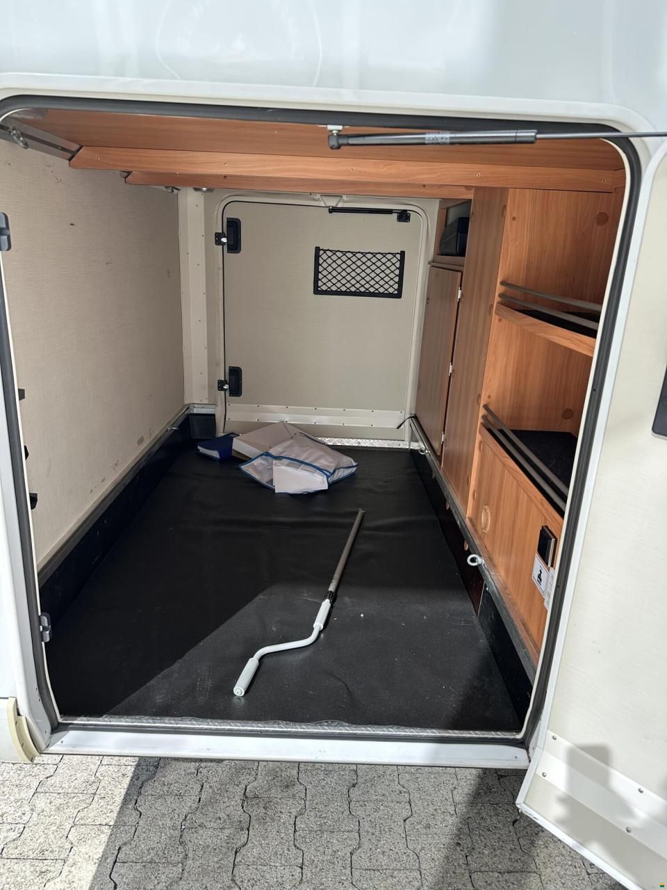 Hymer Exsis-i 588