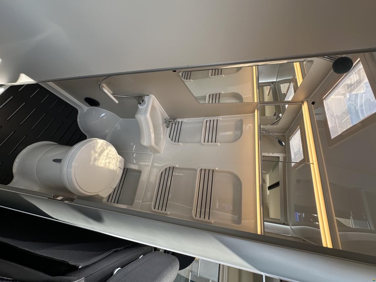 Westfalia Sven Hedin Premium MY 26 2.0Bi-TDI 8G