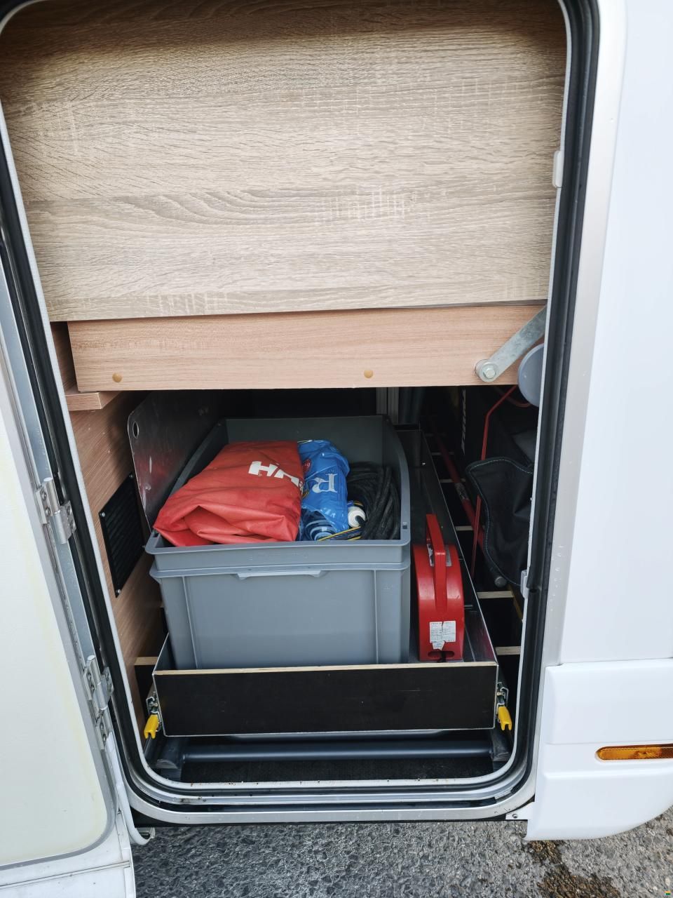 Knaus Sky Traveller 600 DKG