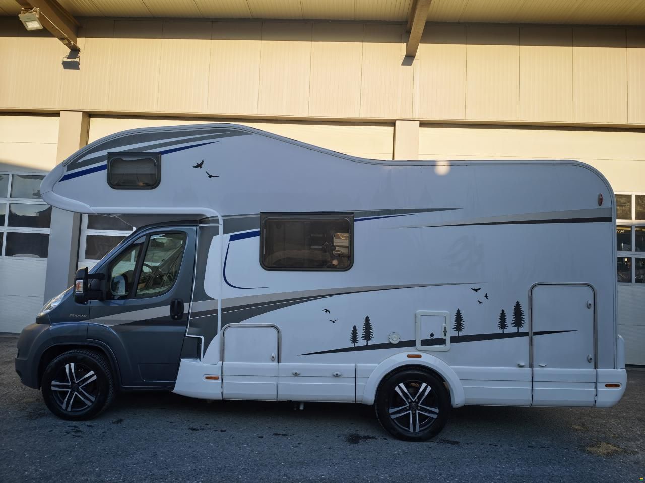Knaus Sky Traveller 600 DKG