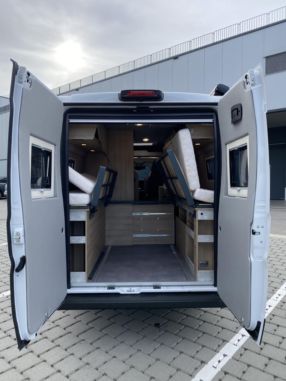 Robeta Womondo Lifestyle 636
