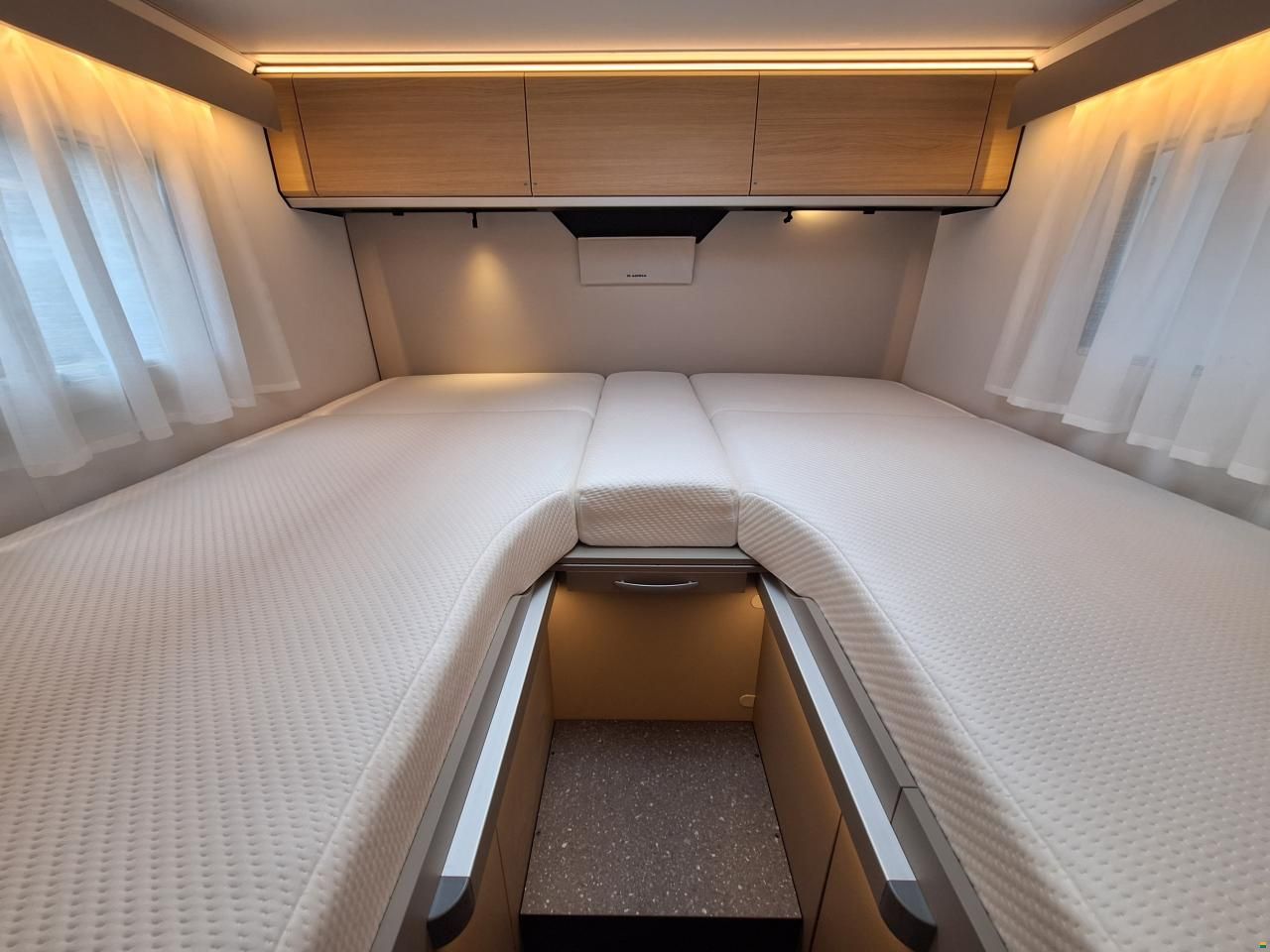 Adria Compact Select DL