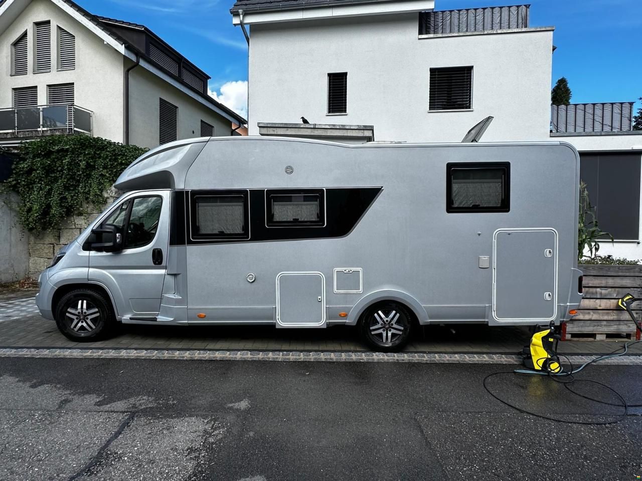Adria Coral Supreme 670 DC