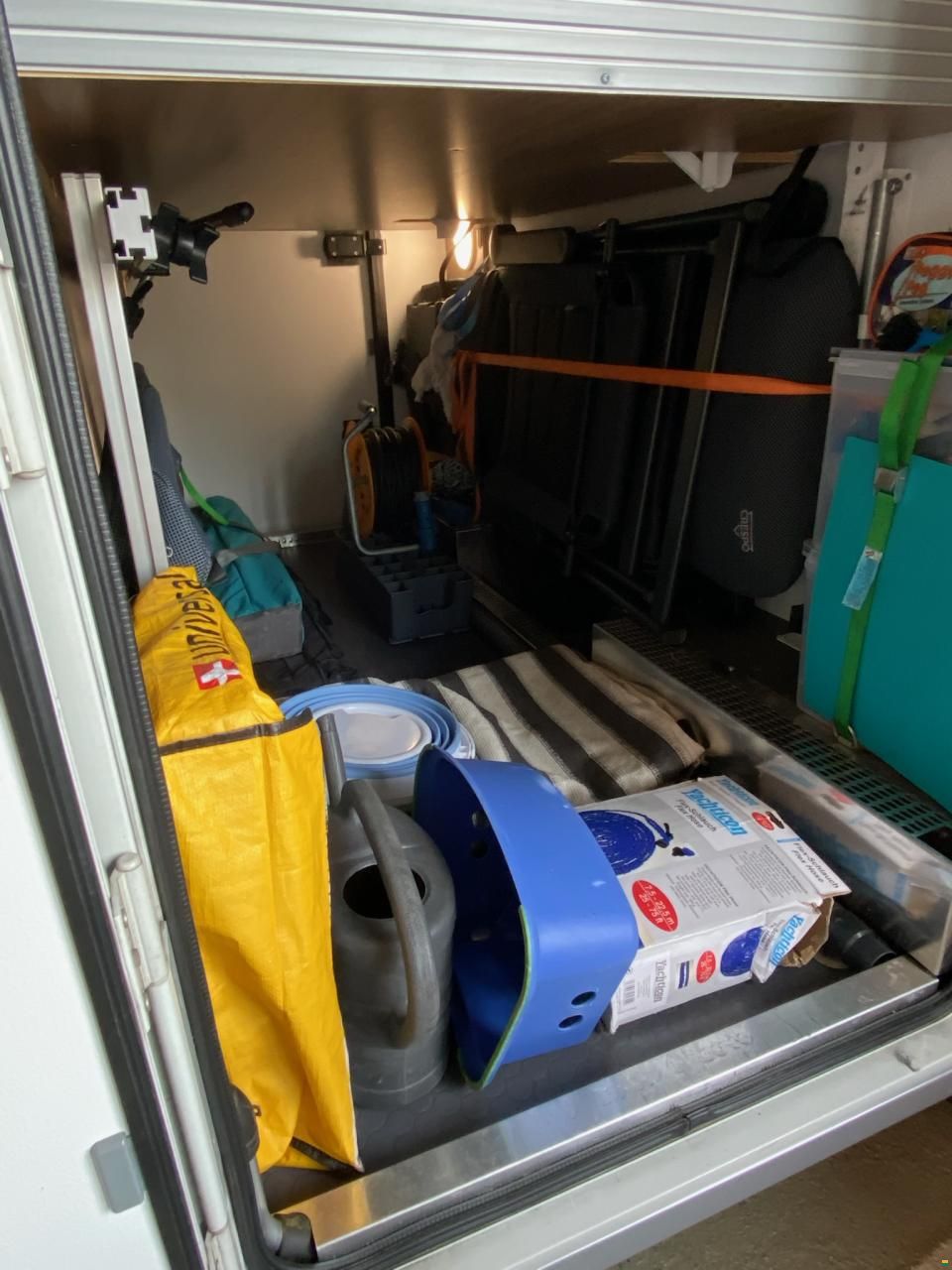 Adria Coral Supreme 670 DC