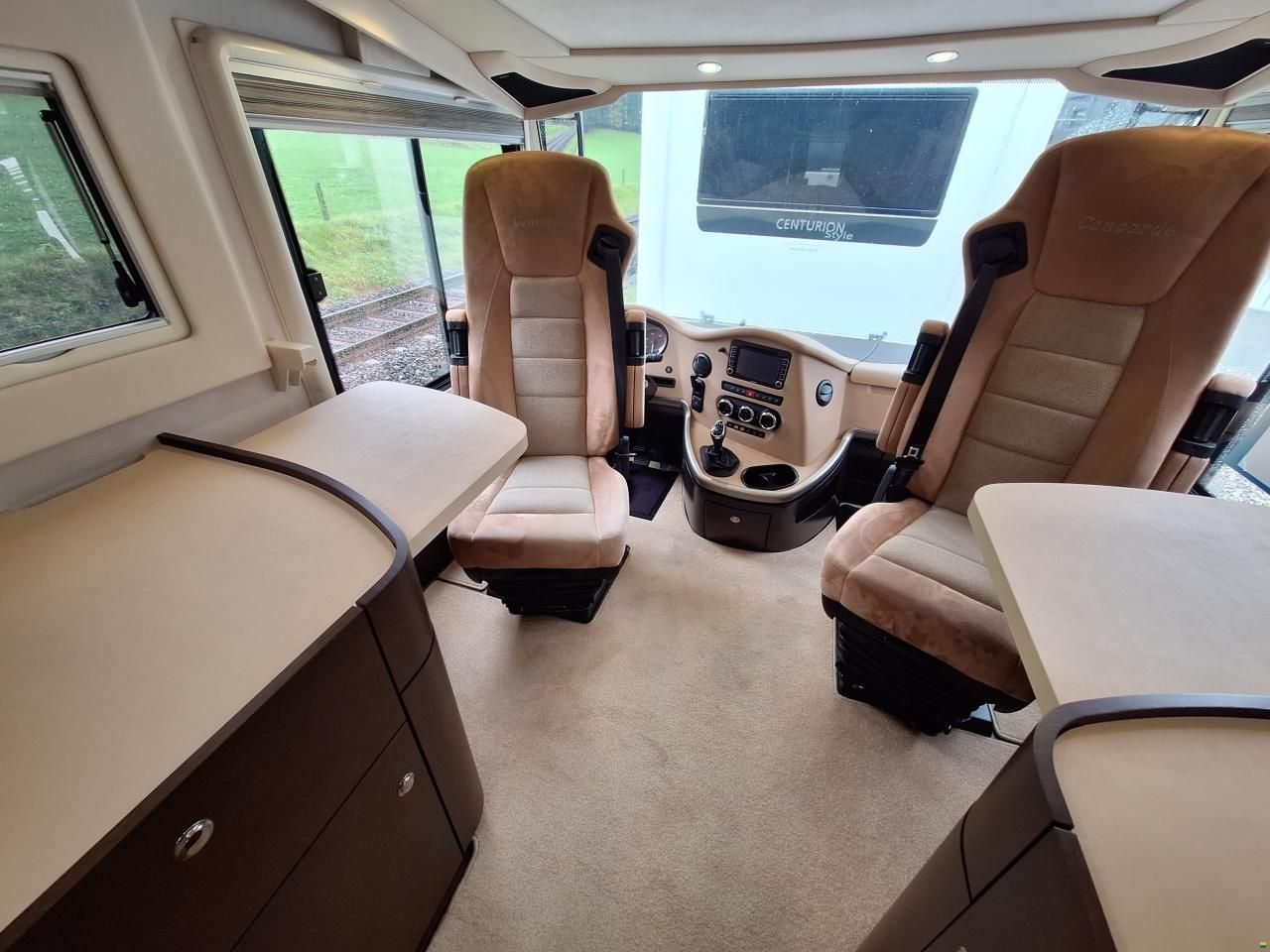 Concorde Carver 890 RRL