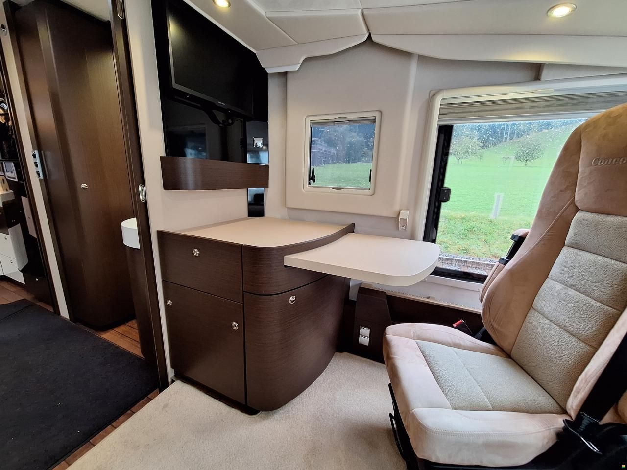 Concorde Carver 890 RRL