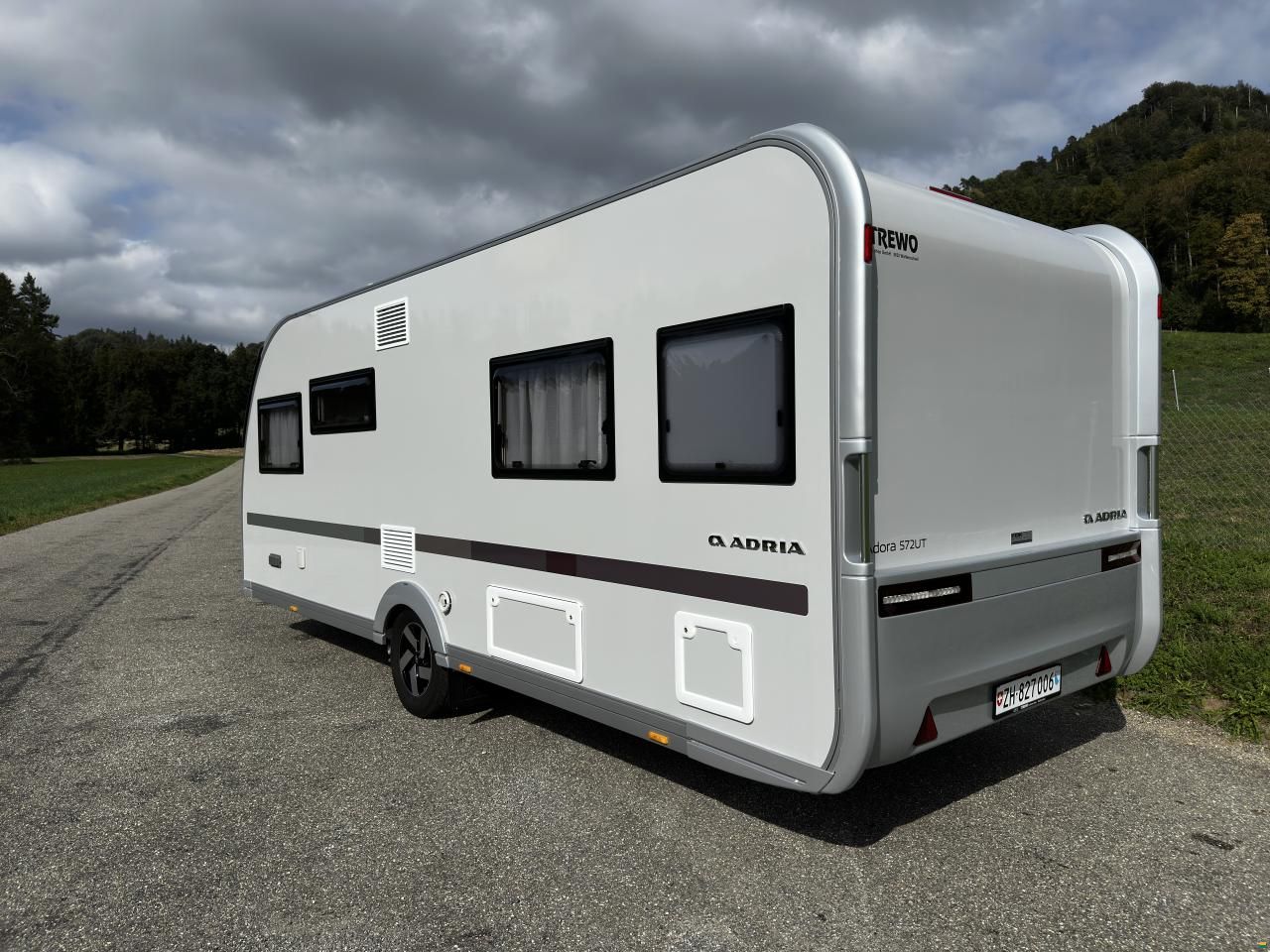 Adria Adora 572 UT Oxford Edition