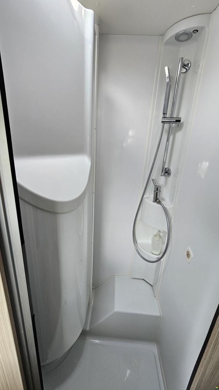 Adria Compact DL