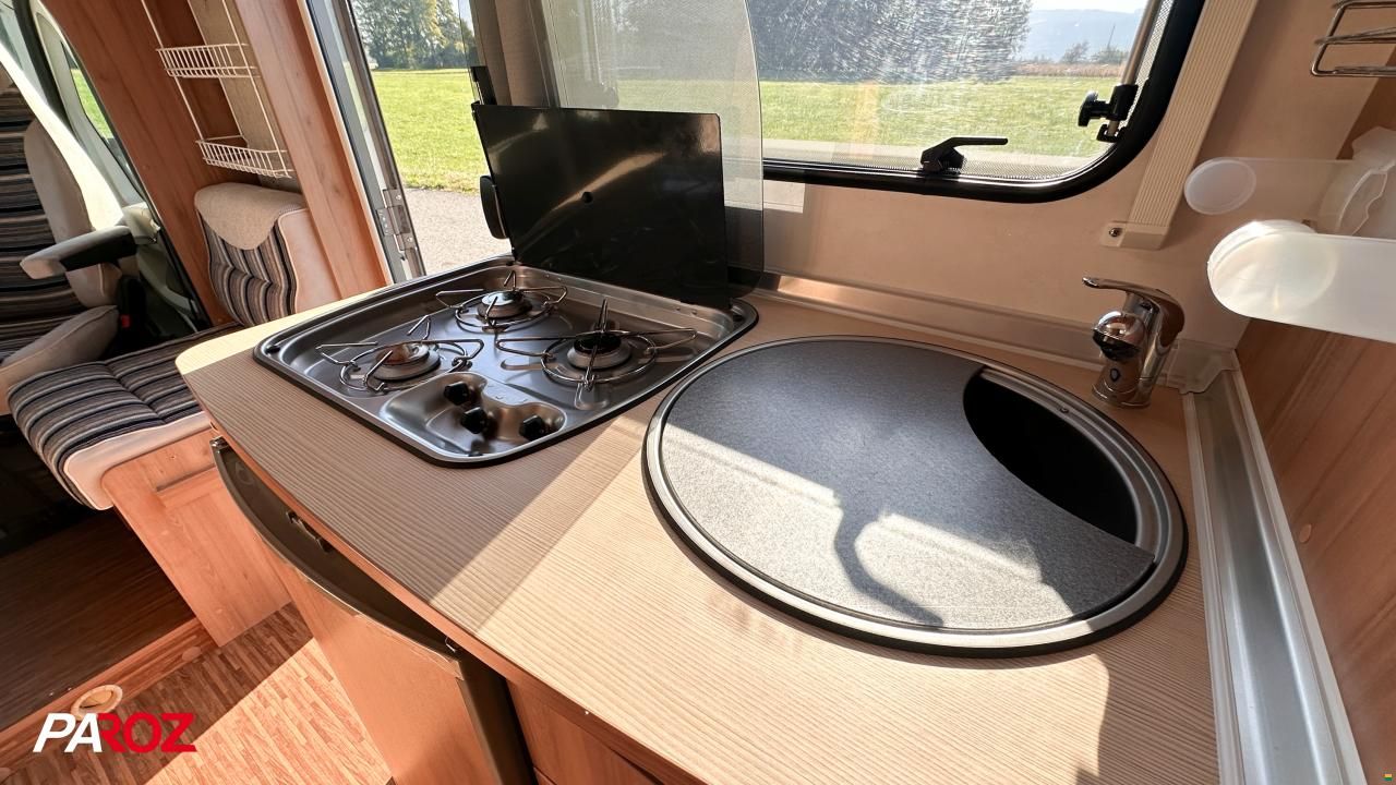 B&uuml;rstner Travel Van 620