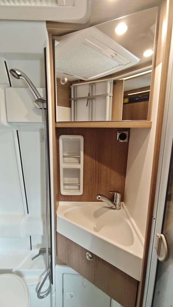 Malibu Carthago Van Charming 640GT