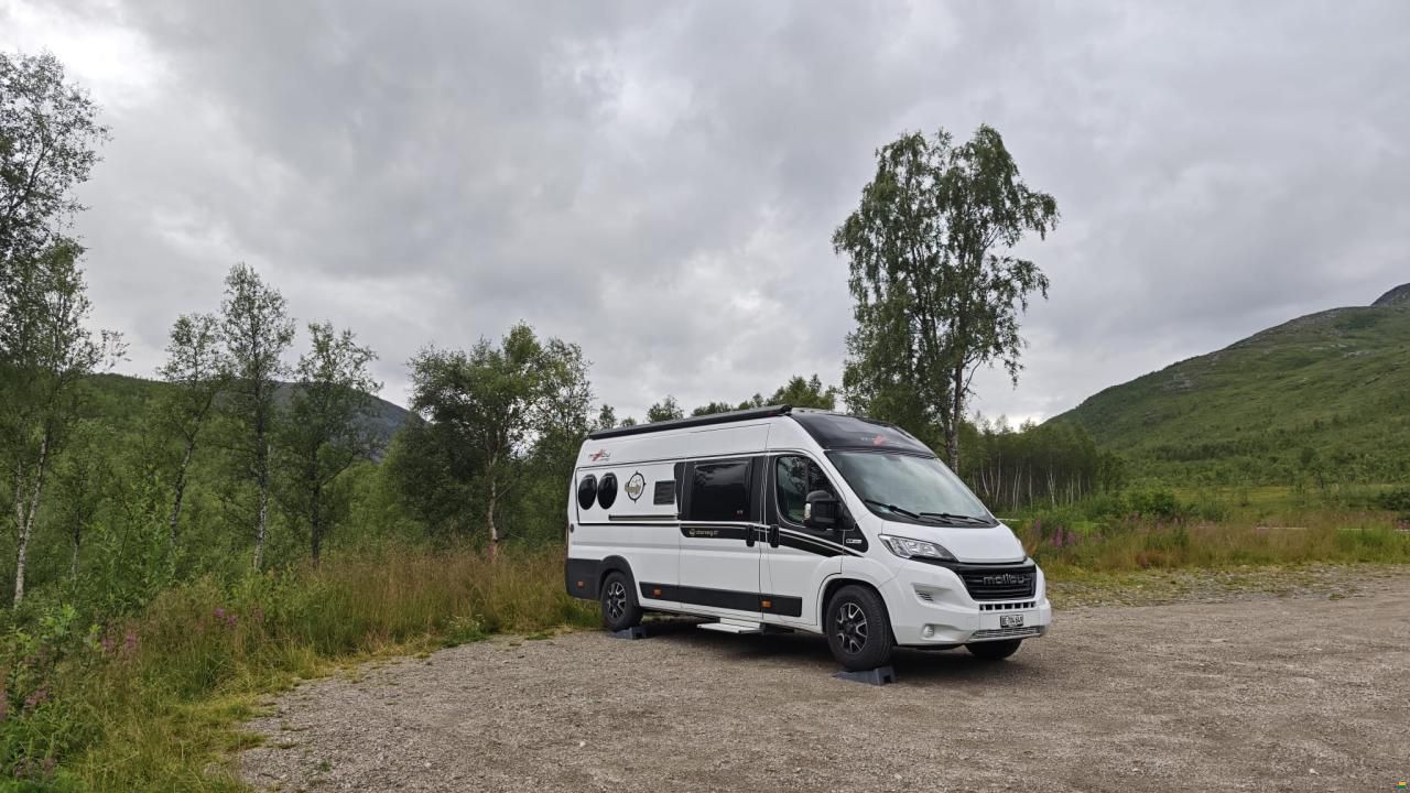 Malibu Carthago Van Charming 640GT