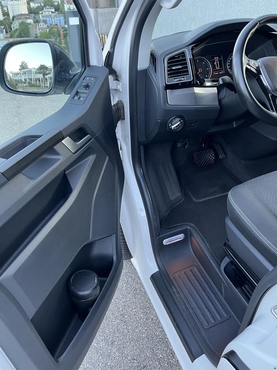 Volkswagen T6 California Beach 4M Edition