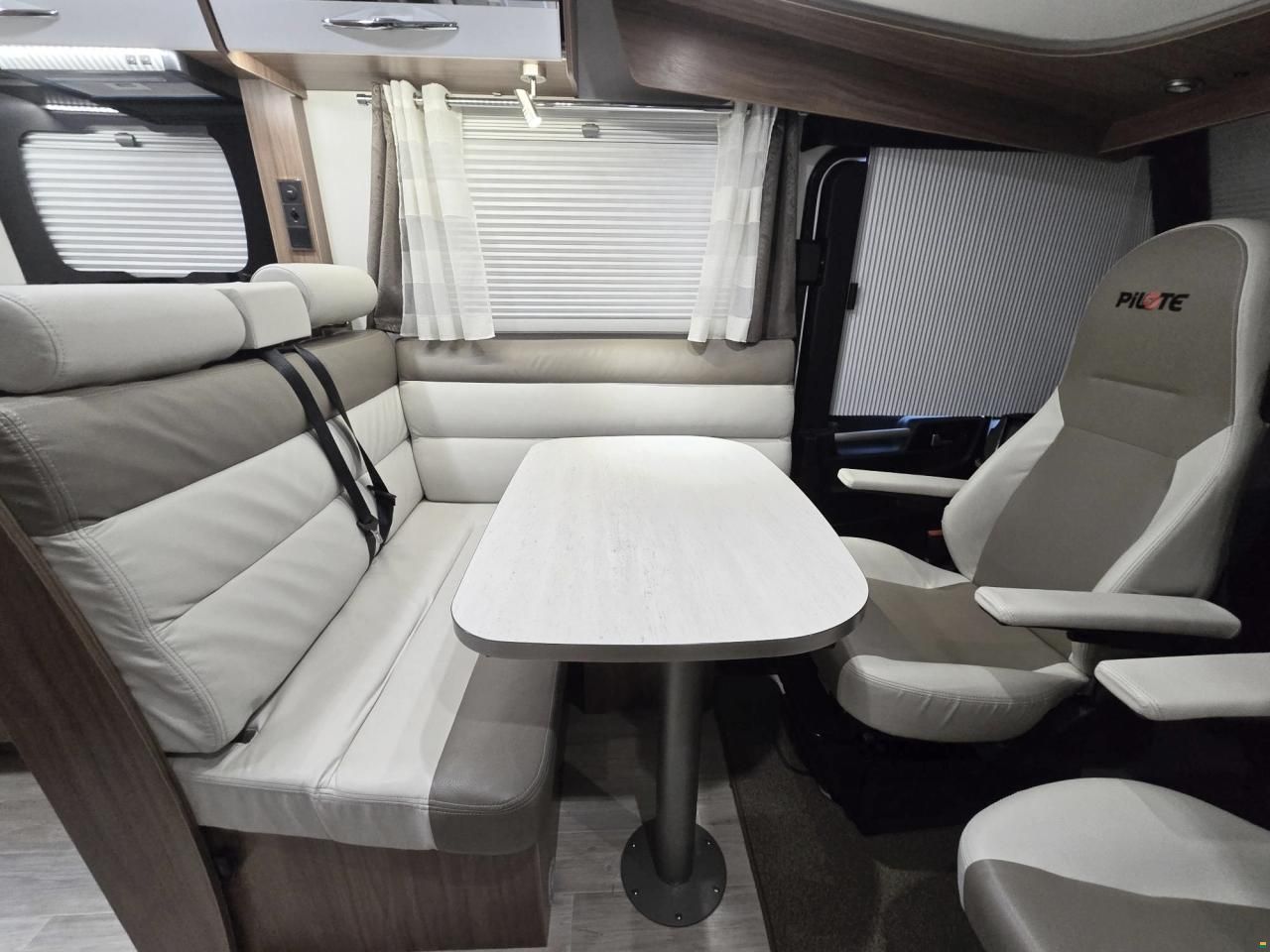 Pilote G 700 GJ ESSENTIEL 2.3 MJ150
