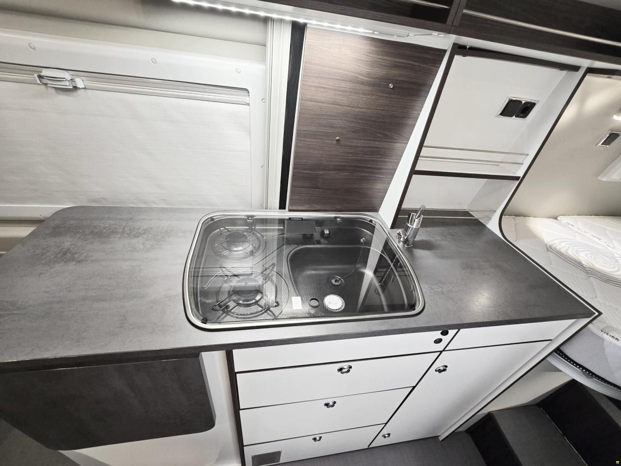 Pössl SUMMIT 640 PRIME 2.2 AUTOMAT 160MJ
