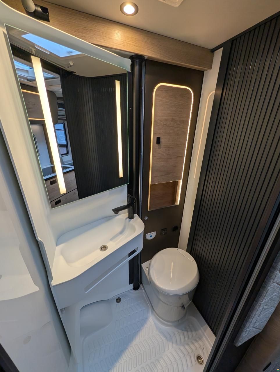 Weinsberg CaraCompact 600 MEG Edition Pepper