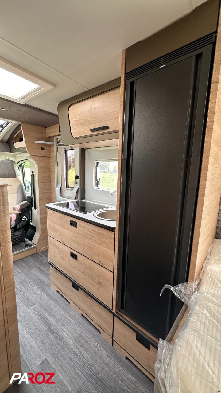 Weinsberg Cara Compact 600 MF Edition [Pepper]