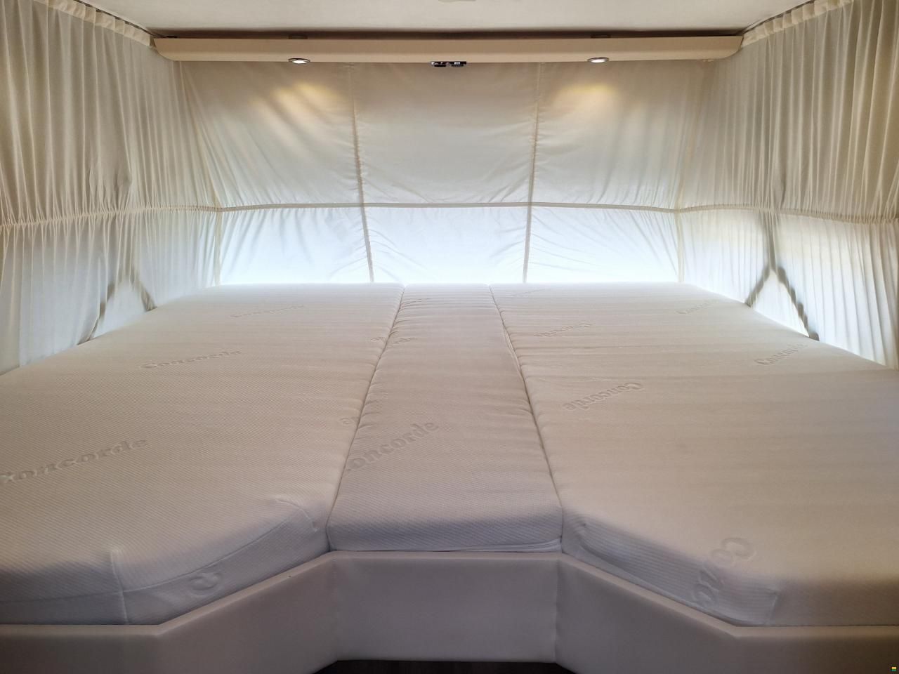Concorde Carver 890 RRL