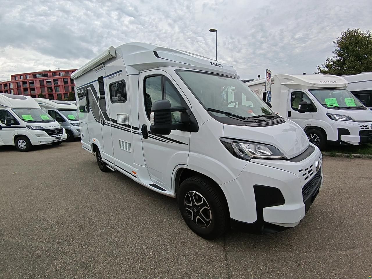 Knaus R11
