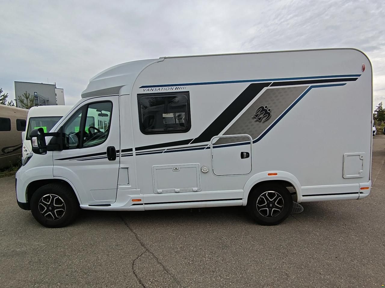 Knaus R11