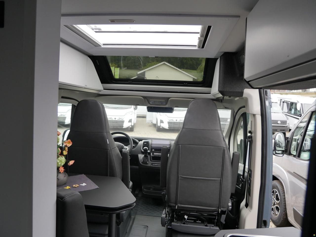 Adria Twin Supreme 640 SGX | 2027