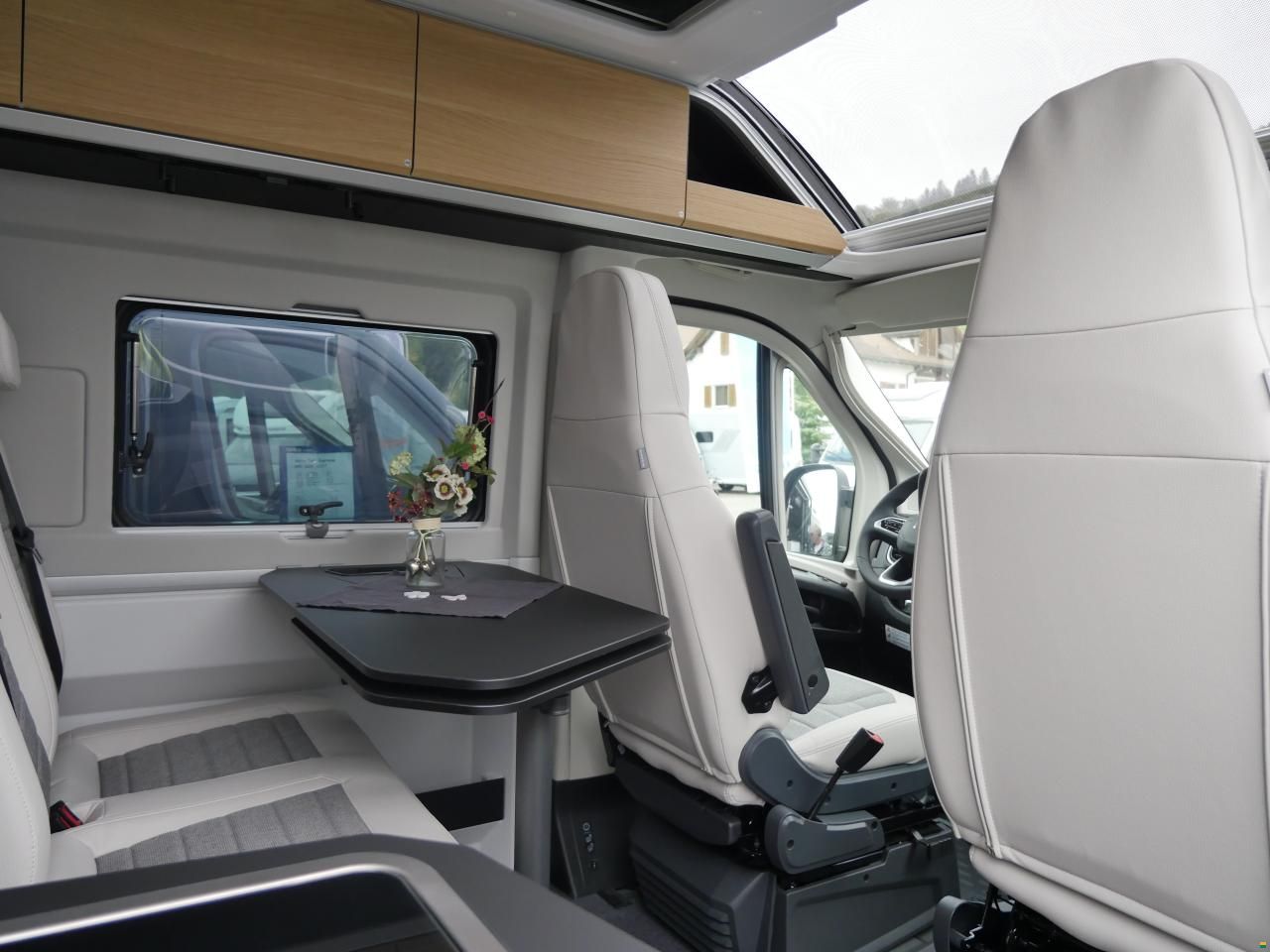Adria Twin 640 SGX PotTop | 2027
