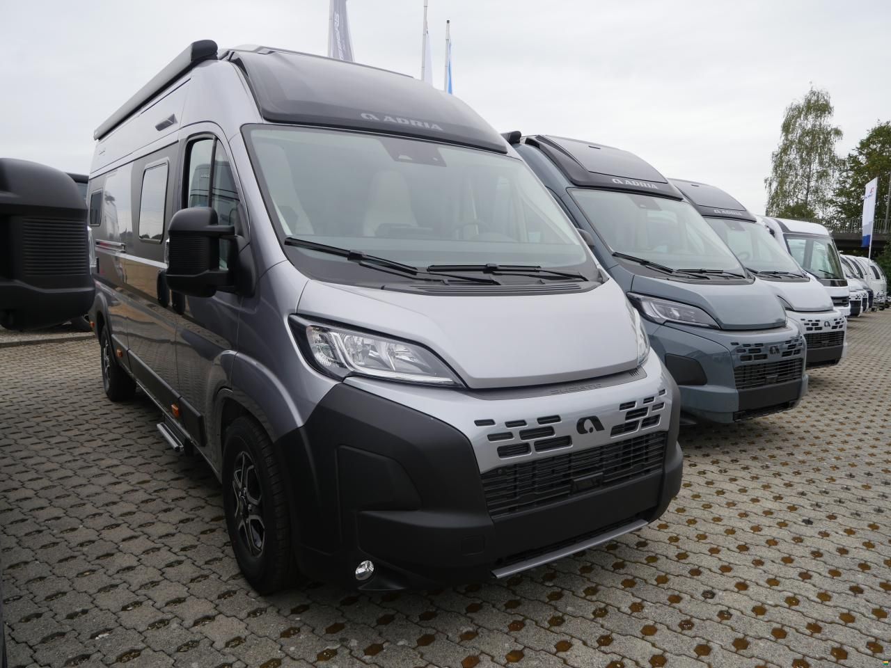 Adria Twin 640 SGX PotTop | 2027