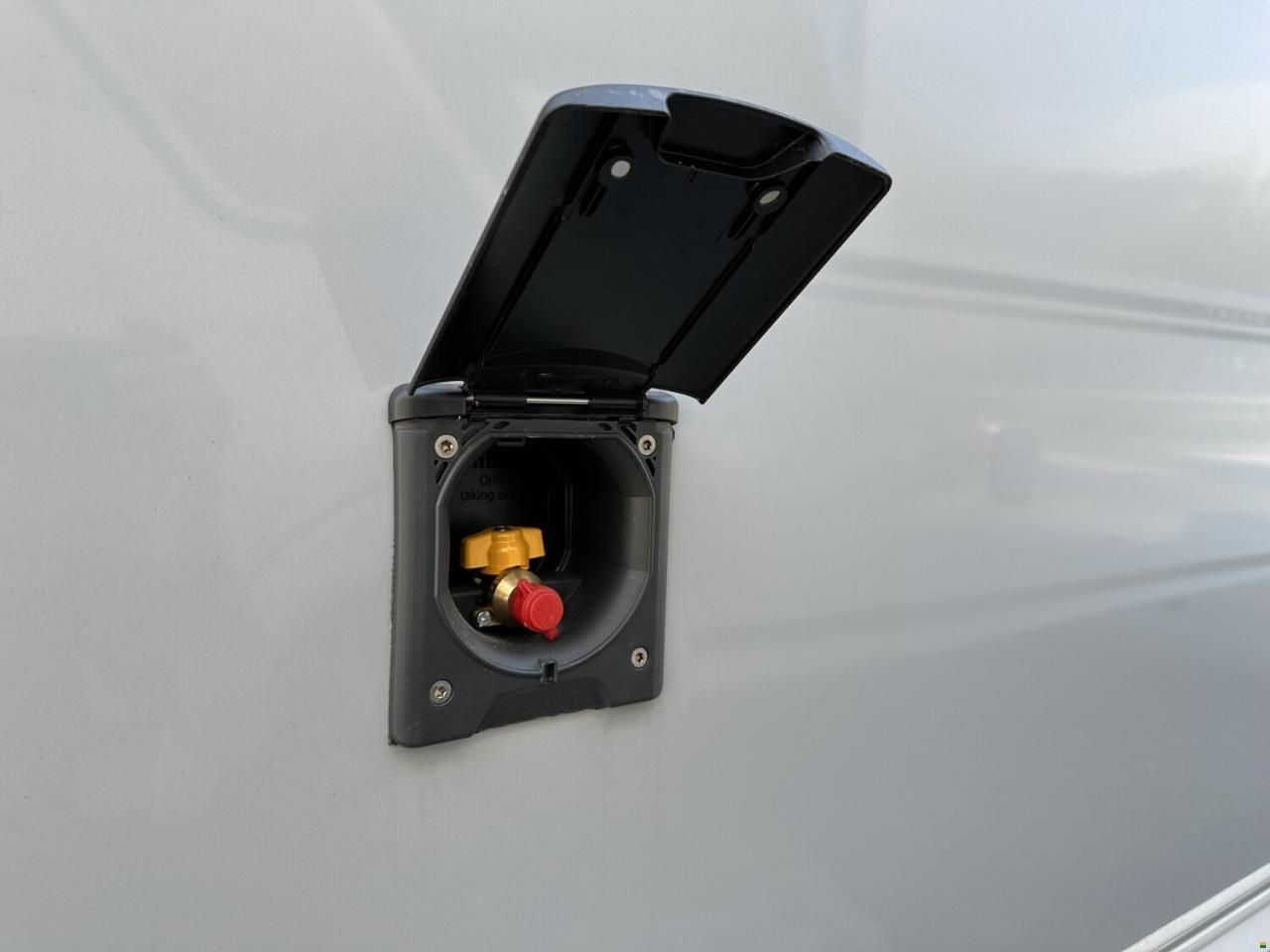 Knaus Azur 500 FU