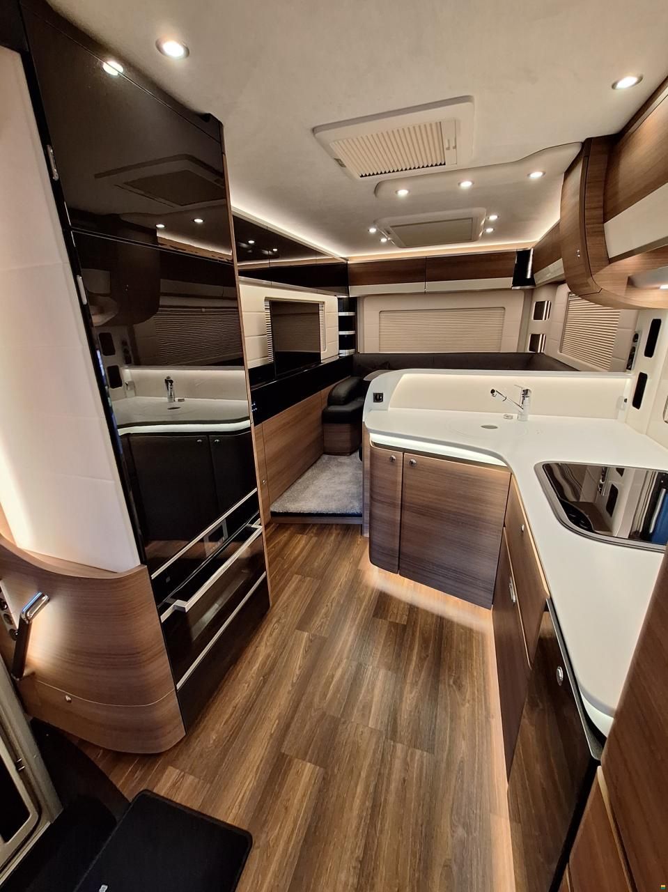 Concorde Carver 890 RLI