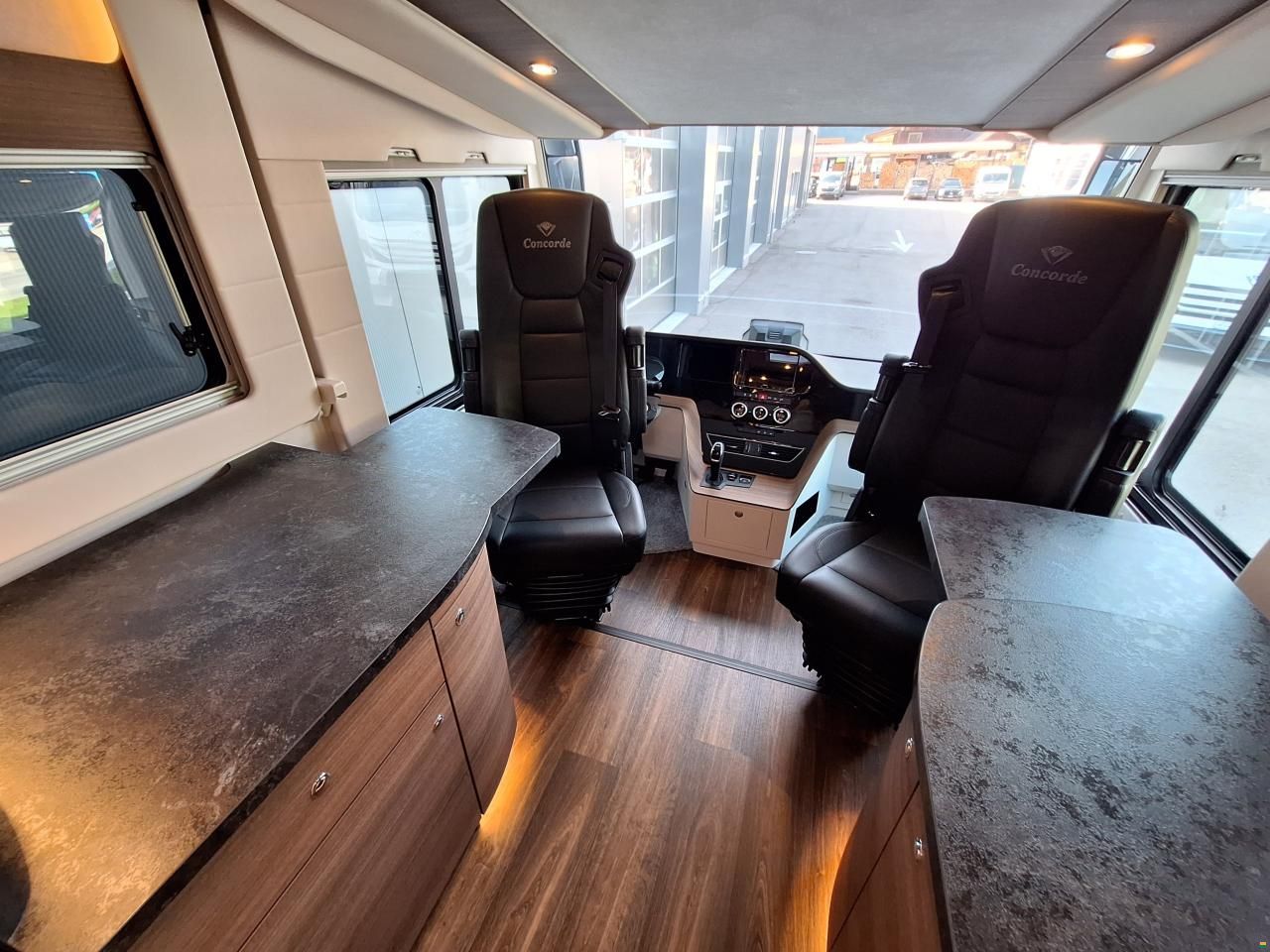 Concorde Carver 890 RLI