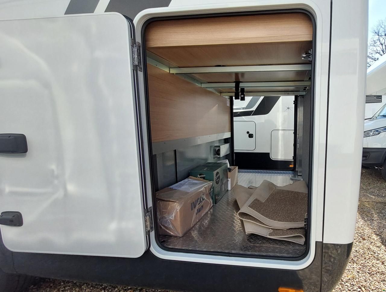 Iveco Phoenix 8000 BMRS LG Maxi-Alkoven