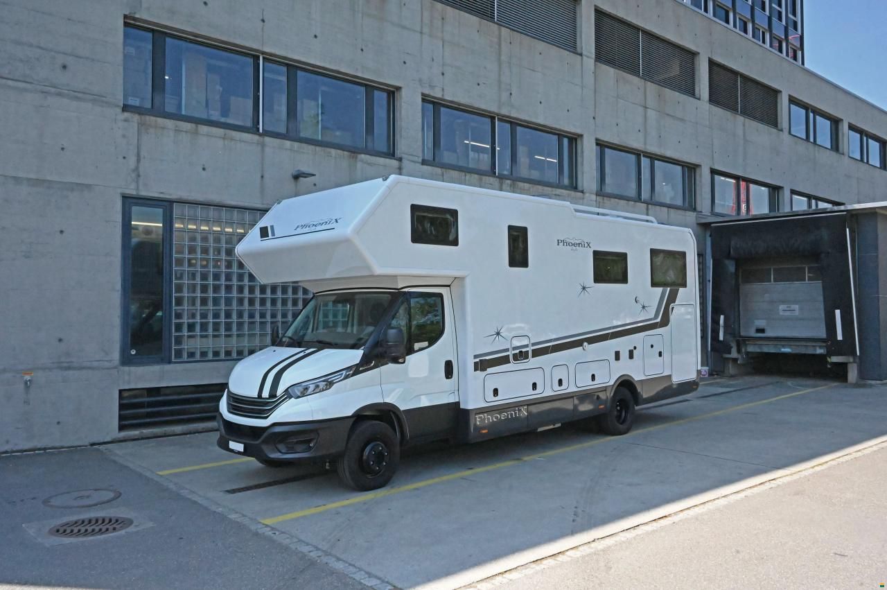 Phoenix 8000 BMRS LG Maxi-Alkoven