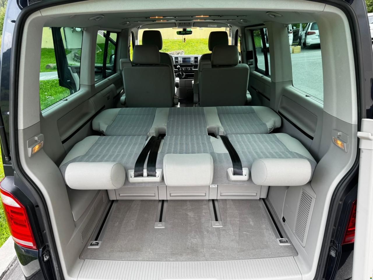 Volkswagen T6 Multivan 2.0 TDI Highline
