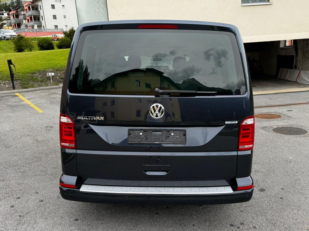 Volkswagen T6 Multivan 2.0 TDI Highline