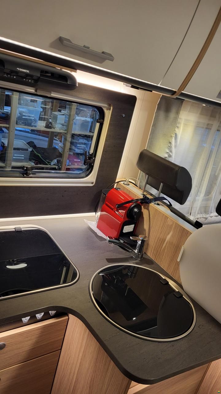 Sunlight I 68 Adventure Edition Automat