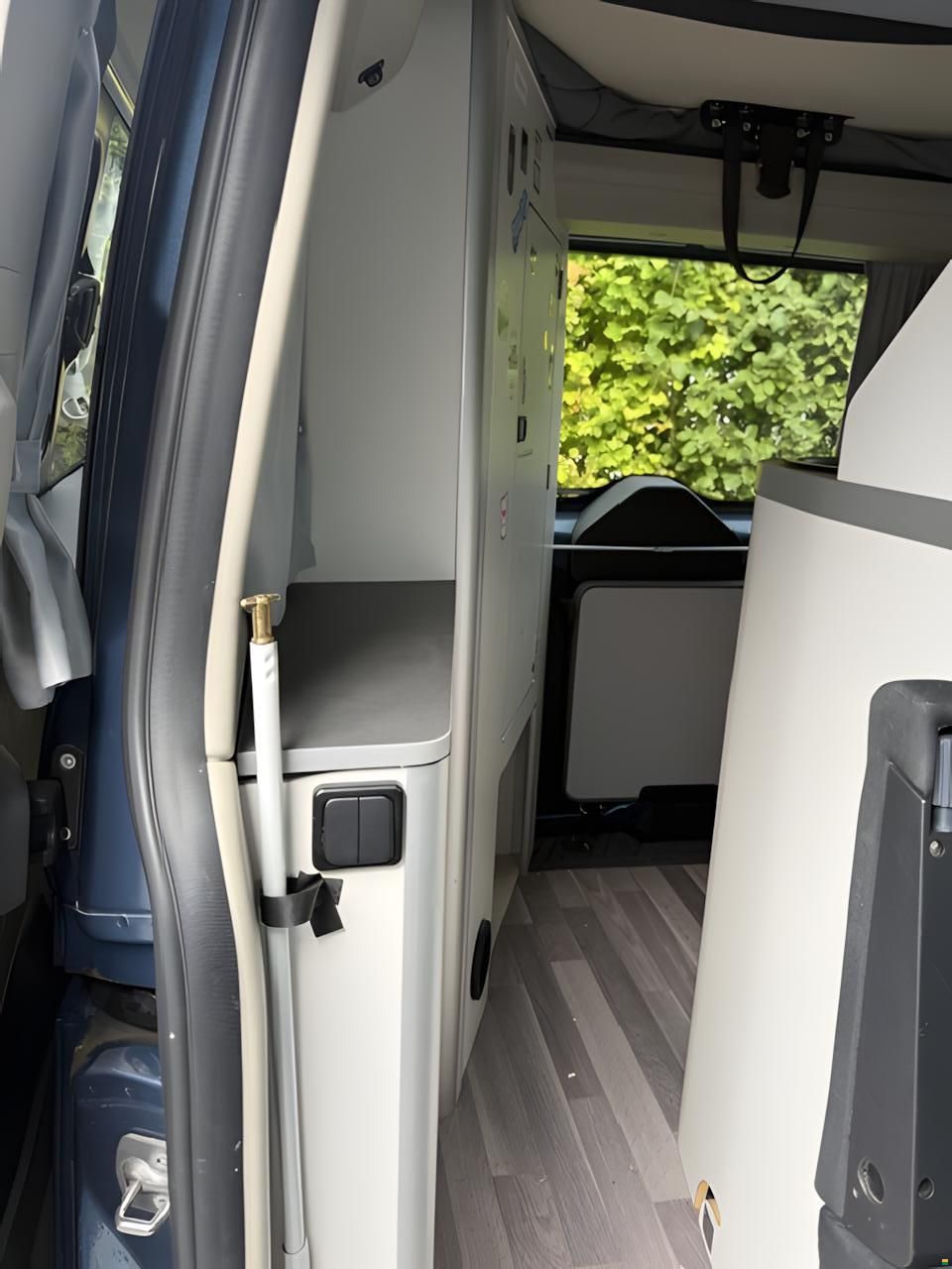 Ford Transit C Nugget 320L1