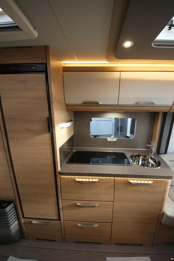Knaus Südwind 540UE Black Selection
