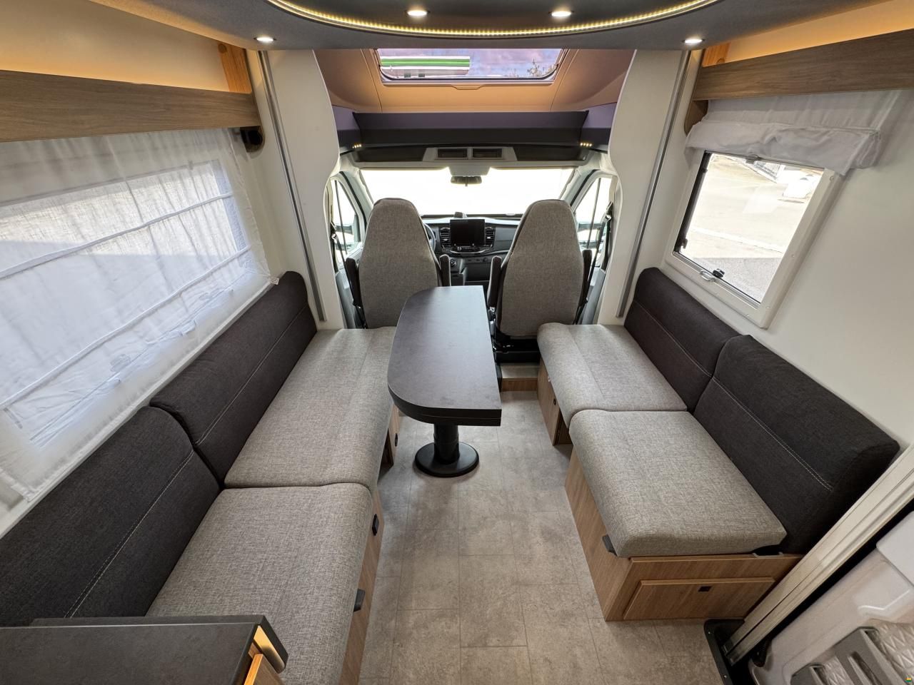 Challenger 260 Graphite Edition