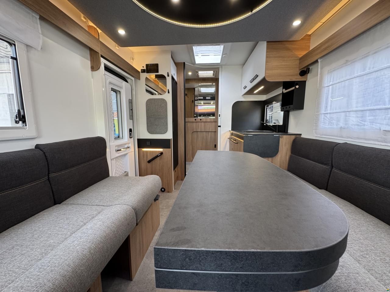 Challenger 260 Graphite Edition