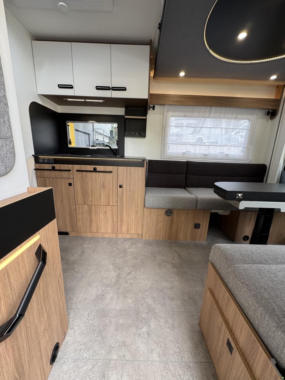 Challenger 260 Graphite Edition