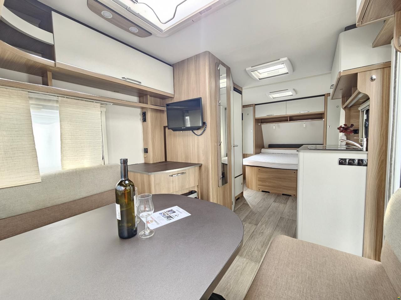 Bürstner Premio 490TS mit Queensbett, Mover!