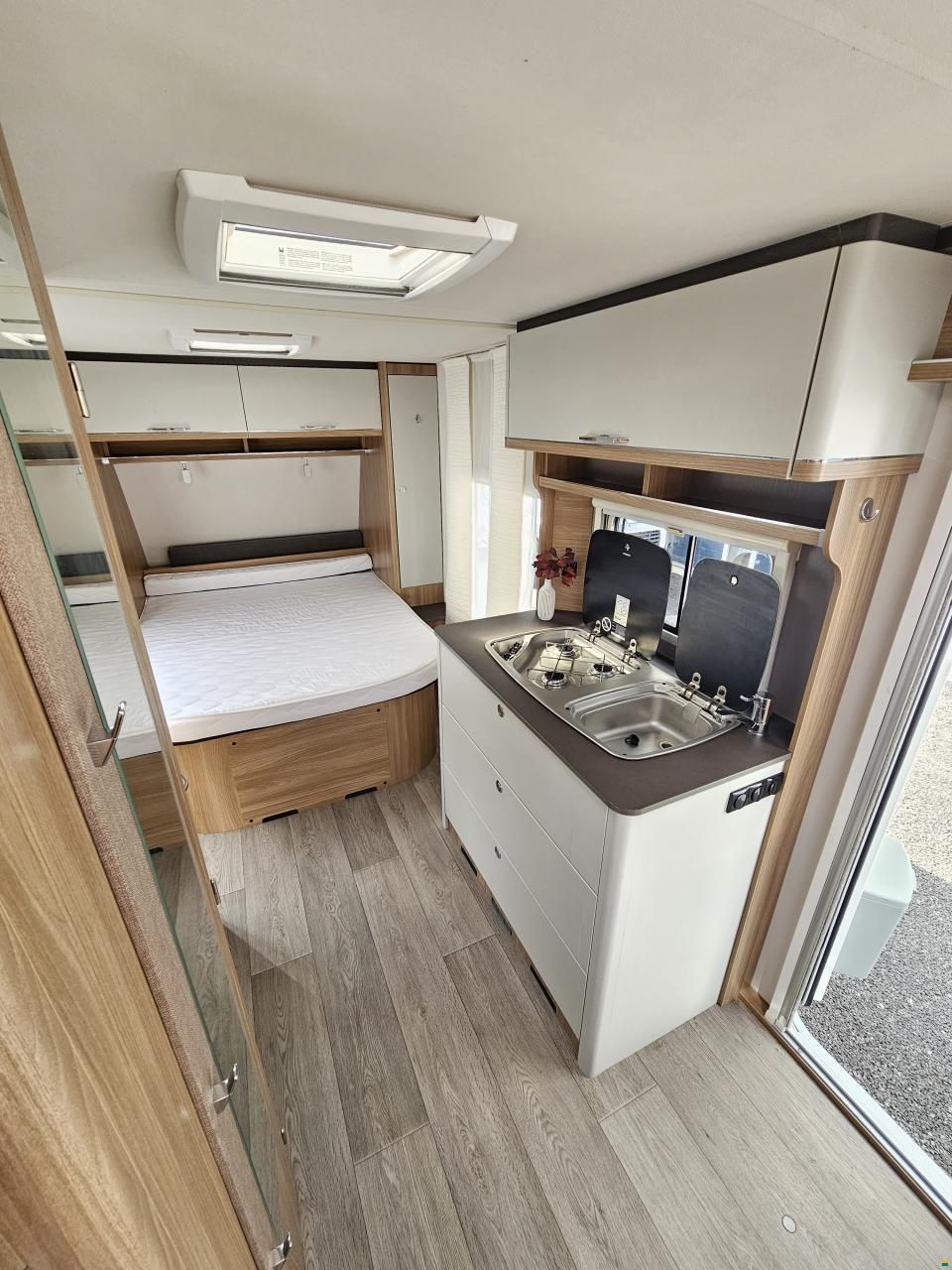 Bürstner Premio 490TS mit Queensbett, Mover!
